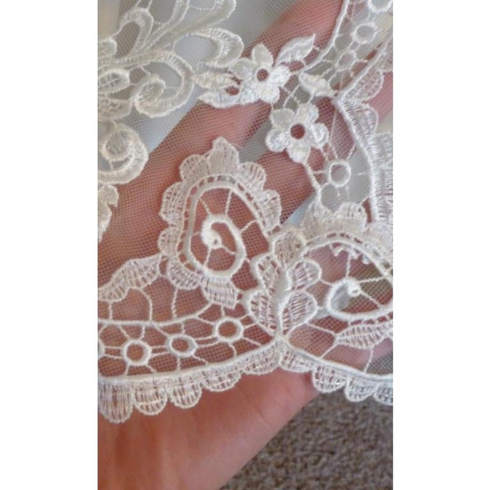 Kenneth Winston, & custom made VEIL, Size 6 - Picture 3 of 8